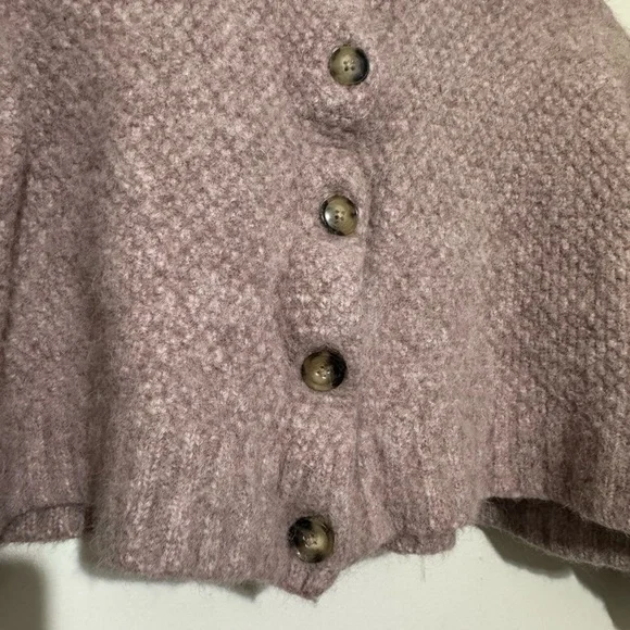 Velvet by Graham & Spencer Lavender Cropped Button Cardigan Shrunken Large - Picture 5 of 11